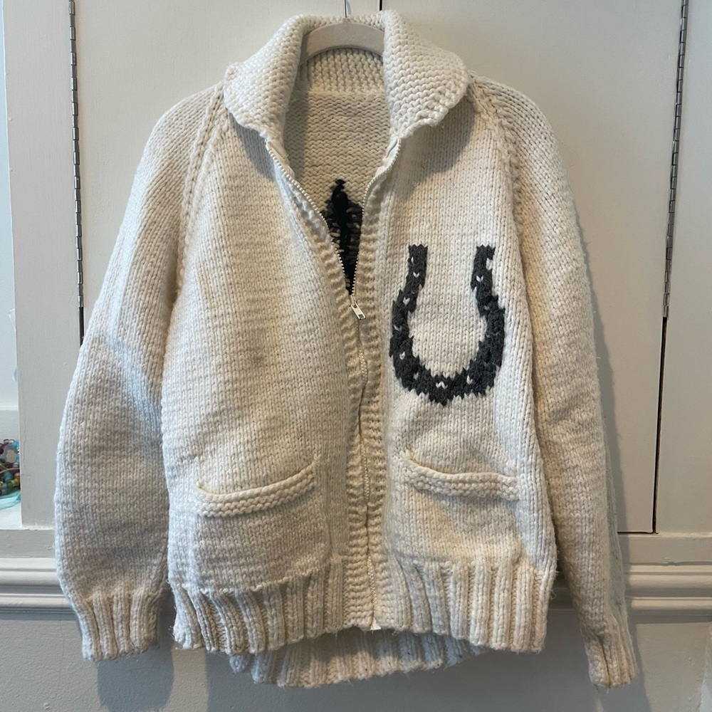 Vintage knit horseshoe sweater